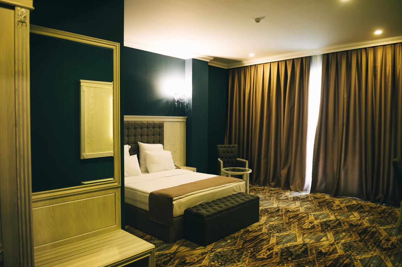Emerald Suite Hotel Baku Exterior foto