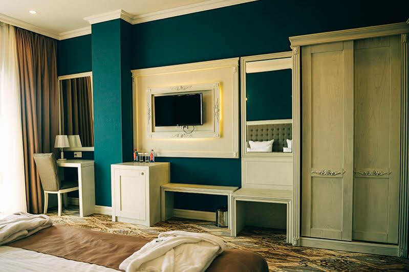 Emerald Suite Hotel Baku Exterior foto
