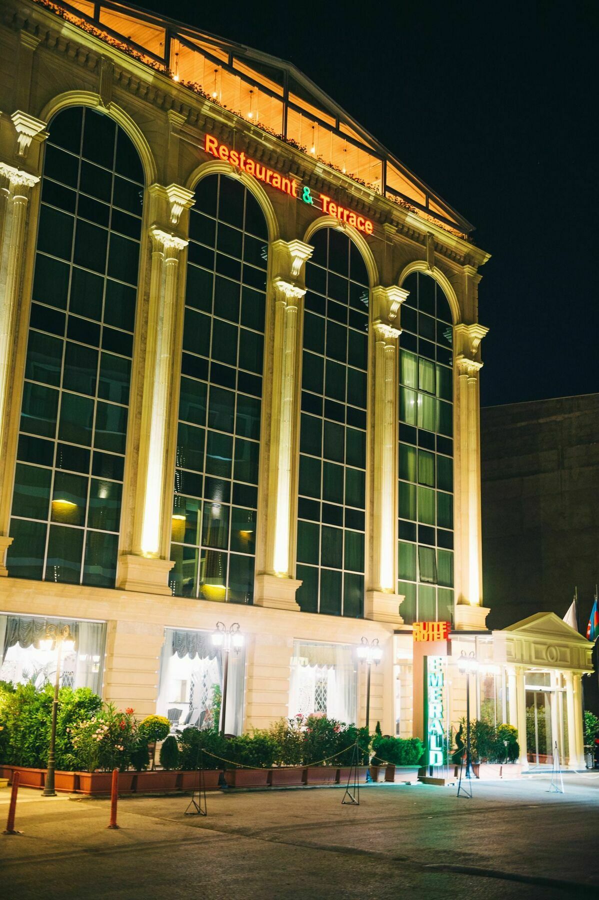 Emerald Suite Hotel Baku Exterior foto