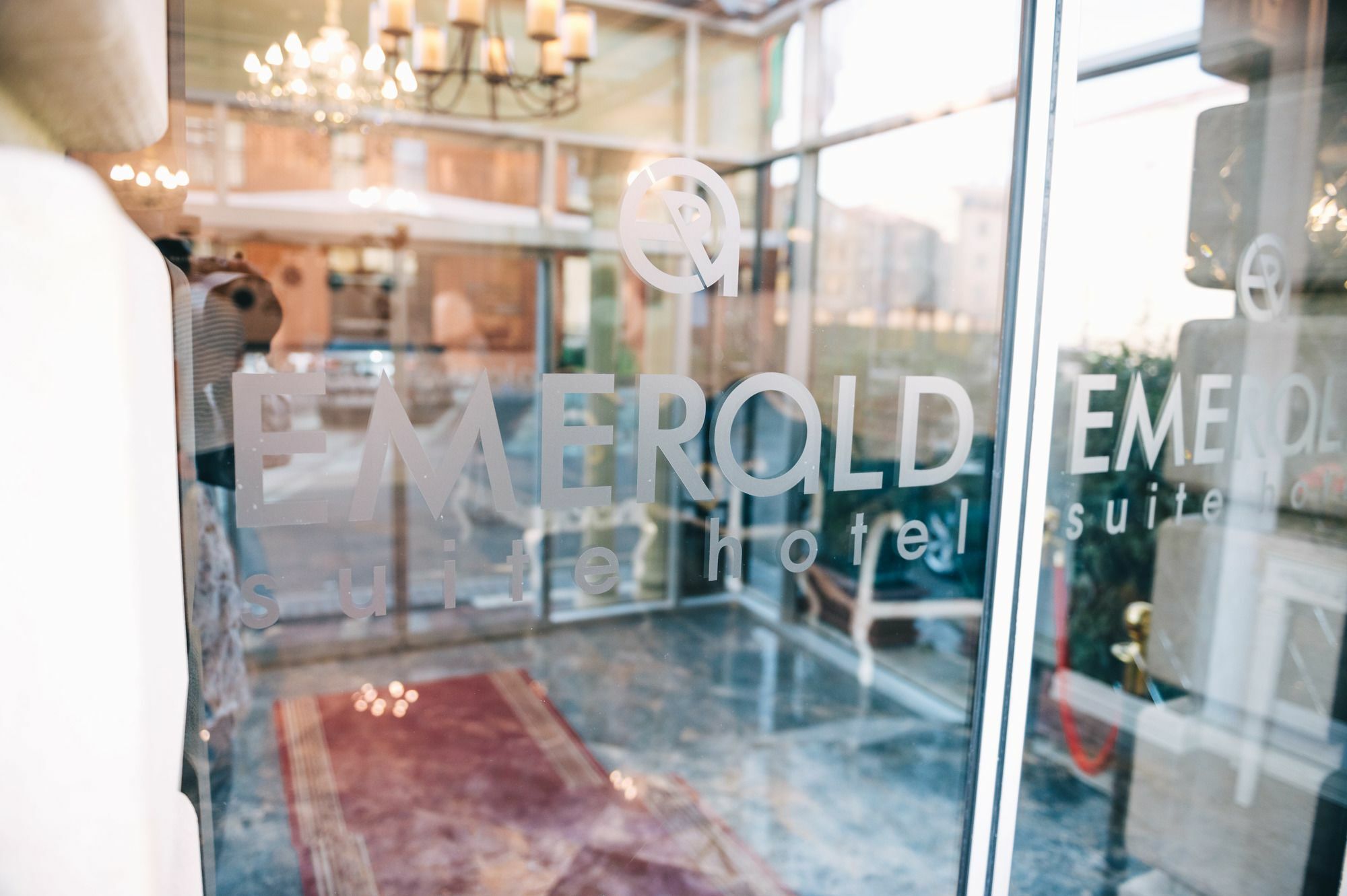 Emerald Suite Hotel Baku Exterior foto